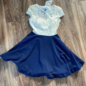 B. Darlin Open-Back Lace Mini Dress - Size 1/2